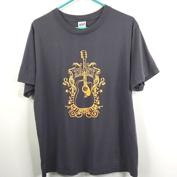 Anvil Pre-Shrunk Toast Coffeehouse Acoustic Guitar Frontside Graphic Tee Medium - Picture 1 of 5